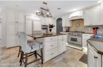 41 Longstreet Road, Manalapan Township, NJ 07726 - Photo 9