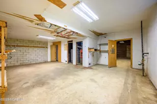 193 N Route 79 Hwy, Marlboro Township, NJ 07746 - Photo 27