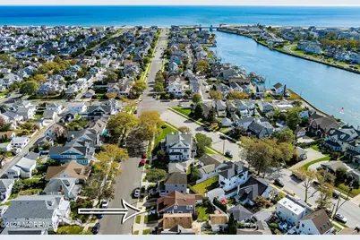425 Washington Avenue, Avon by the Sea, NJ 07717 - Photo 39