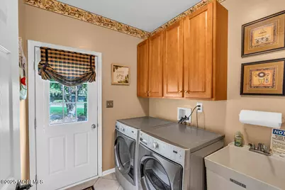 375 Peter Forman Drive, Freehold, NJ 07728 - Photo 27