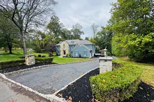 3 Forest Park Ct, Holmdel, NJ 07733 - Photo 5