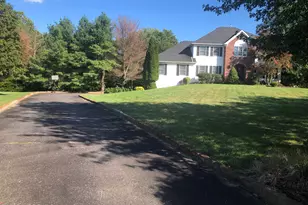 2 Steward Ct, Millstone Township, NJ 08510 - Photo 9