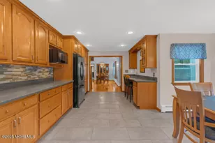 2 Ware Pl, Middletown, NJ 07748 - Photo 21