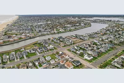 100 1st Avenue, Avon by the Sea, NJ 07717 - Photo 11
