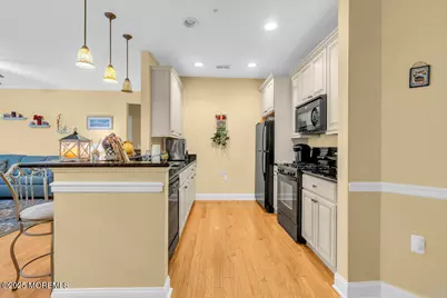 512 Sophee Lane, Lakewood, NJ 08701 - Photo 3