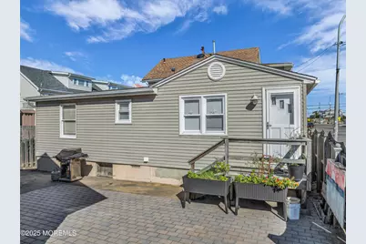 16 Carteret Avenue, Seaside Heights, NJ 08751 - Photo 9