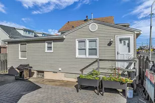 16 Carteret Ave, Seaside Heights, NJ 08751 - Photo 9