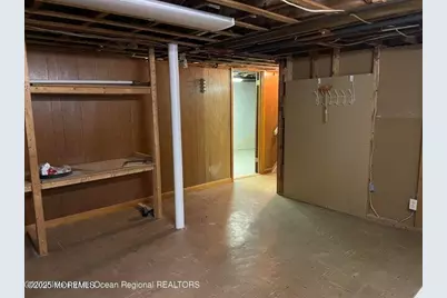 432 Wells Avenue, Oakhurst, NJ 07755 - Photo 15