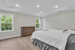 314 Auburn Ter, Manalapan Township, NJ 07726 - Photo 17