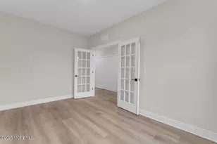 314 Auburn Ter, Manalapan Township, NJ 07726 - Photo 5