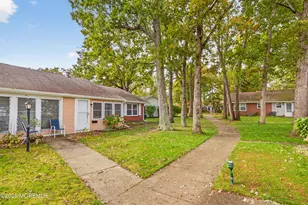 72F Dorchester Dr, Lakewood, NJ 08701 - Photo 3