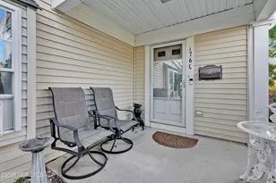 176 Rossmoor Dr, Monroe Township, NJ 08831 - Photo 5