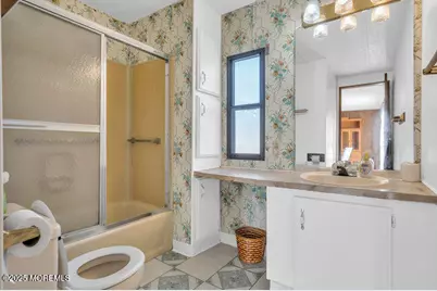 537 James Street, Freehold, NJ 07728 - Photo 23