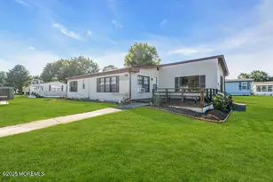 537 James St, Freehold, NJ 07728 - Photo 5