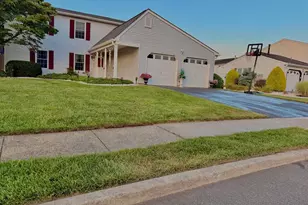 8 Hedgewood Rd, Howell Township, NJ 07731 - Photo 3