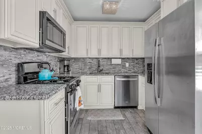 65 Charles Drive, Tinton Falls, NJ 07753 - Photo 5
