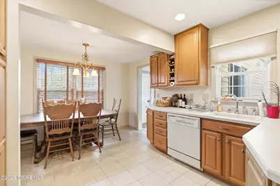 611 Boulton Avenue, Point Pleasant, NJ 08742 - Photo 9