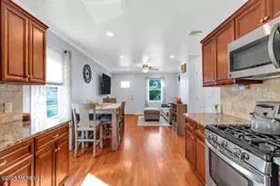 35 Willow St, Port Monmouth, NJ 07758 - Photo 15