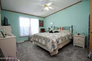 75 Robin Pl, Freehold, NJ 07728 - Photo 21