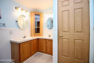 75 Robin Pl, Freehold, NJ 07728 - Photo 31