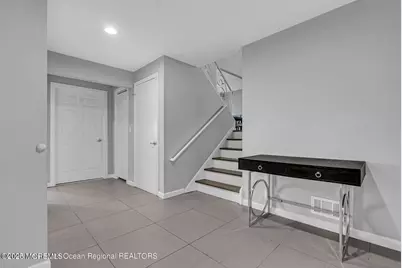 17 Roslyn Drive, Oakhurst, NJ 07755 - Photo 3