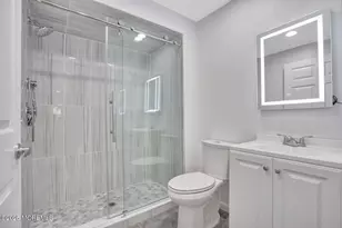 17 Roslyn Dr, Oakhurst, NJ 07755 - Photo 13