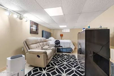 296 Garfield Avenue, Oakhurst, NJ 07755 - Photo 33