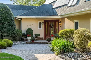 528 Eagle Point Dr, Toms River Township, NJ 08753 - Photo 3