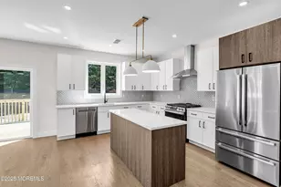 21 Pension Hill Rd, Manalapan Township, NJ 07726 - Photo 13