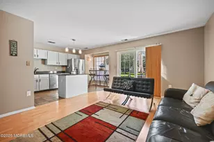 130 Wood Duck Ct, Freehold, NJ 07728 - Photo 9