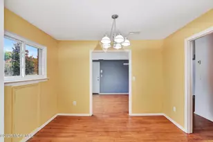 491 College Dr, Edison, NJ 08817 - Photo 17