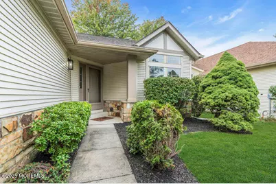 11 Sedgwick Square, Jackson, NJ 08527 - Photo 3