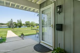 39 Cambridge Ct, Lakewood, NJ 08701 - Photo 3