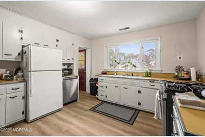 271 Jerome Avenue, Oakhurst, NJ 07755 - Photo 13