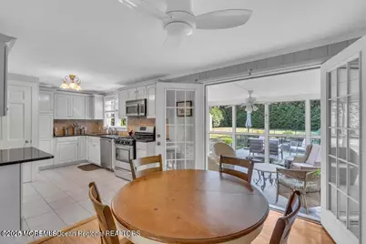 206 S Lincoln Avenue, Oakhurst, NJ 07755 - Photo 5