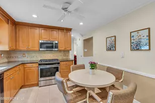 21 Thoreau Dr, Manalapan Township, NJ 07726 - Photo 13