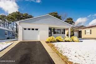 15 Encinitas Dr, Toms River Township, NJ 08757 - Photo 1