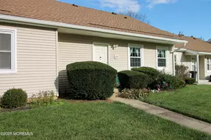 119 Muhlen Platz, Freehold, NJ 07728 - Photo 3