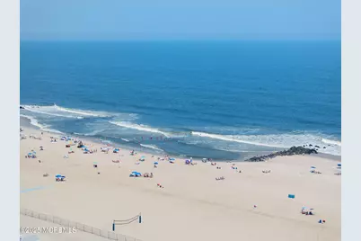 243 Woodcrest Road, Oakhurst, NJ 07755 - Photo 39