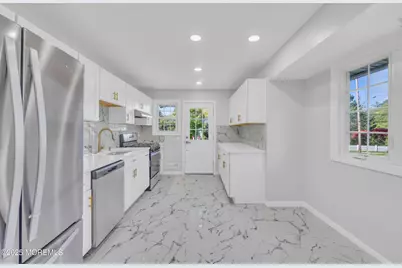 2 Enright Avenue, Freehold, NJ 07728 - Photo 5