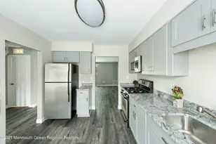 14 Stuart Dr, Freehold, NJ 07728 - Photo 5