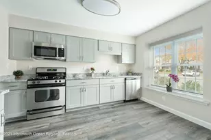 14 Stuart Dr, Freehold, NJ 07728 - Photo 7