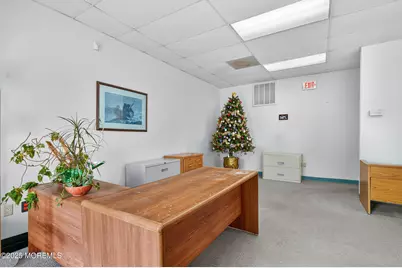 635 Palmer Avenue, Hazlet Township, NJ 07734 - Photo 13