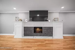 34 Brookside Cir, Marlboro Township, NJ 07746 - Photo 17