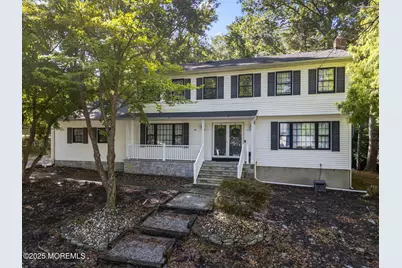 34 Brookside Circle, Marlboro Township, NJ 07746 - Photo 3