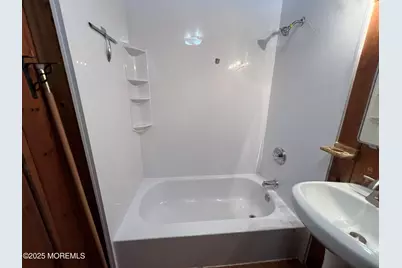 7 Vineberg Court #Back house, Oakhurst, NJ 07755 - Photo 5