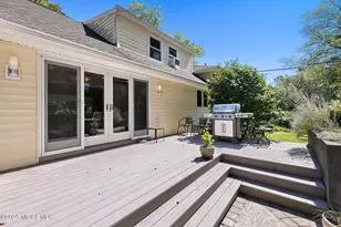 35 Sunnybank Dr, Shrewsbury, NJ 07702 - Photo 27