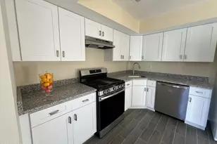 79 Lexington Ct, Holmdel, NJ 07733 - Photo 7