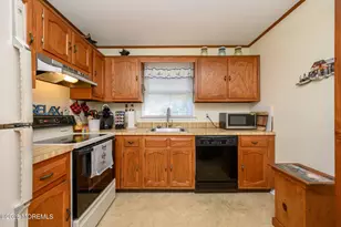 38 Cranberry Rd, Manahawkin, NJ 08050 - Photo 13