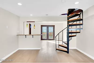 32 Lakewood Avenue, Keansburg, NJ 07734 - Photo 7